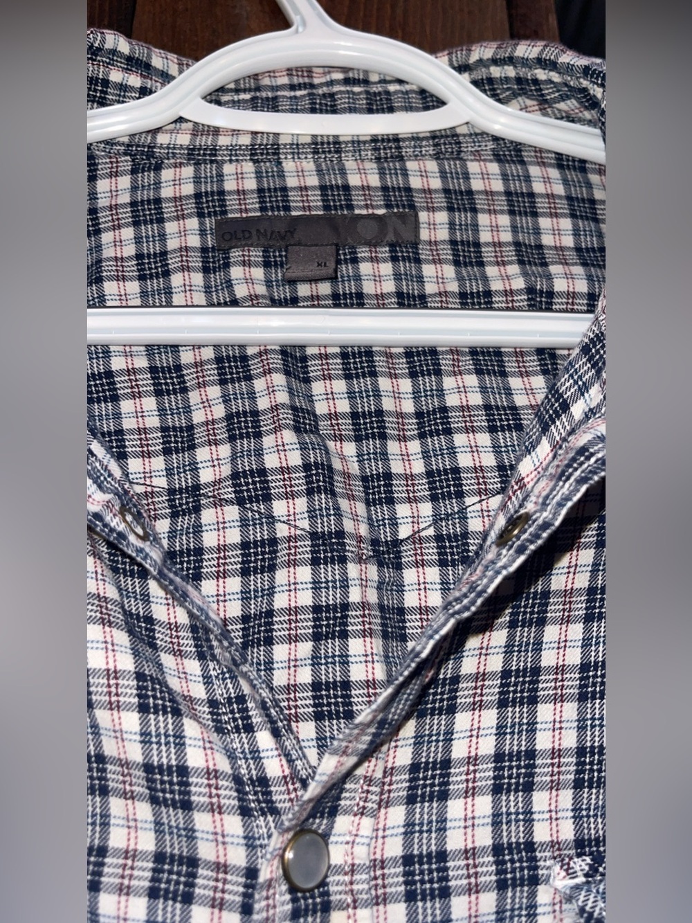 Men’s Old Navy Plaid Pearl Snap Button-Up Shirt - Picture 6 of 7